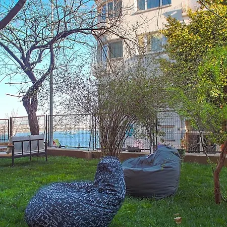 Amazing Bosphorus View With Private Garden Beyoglu